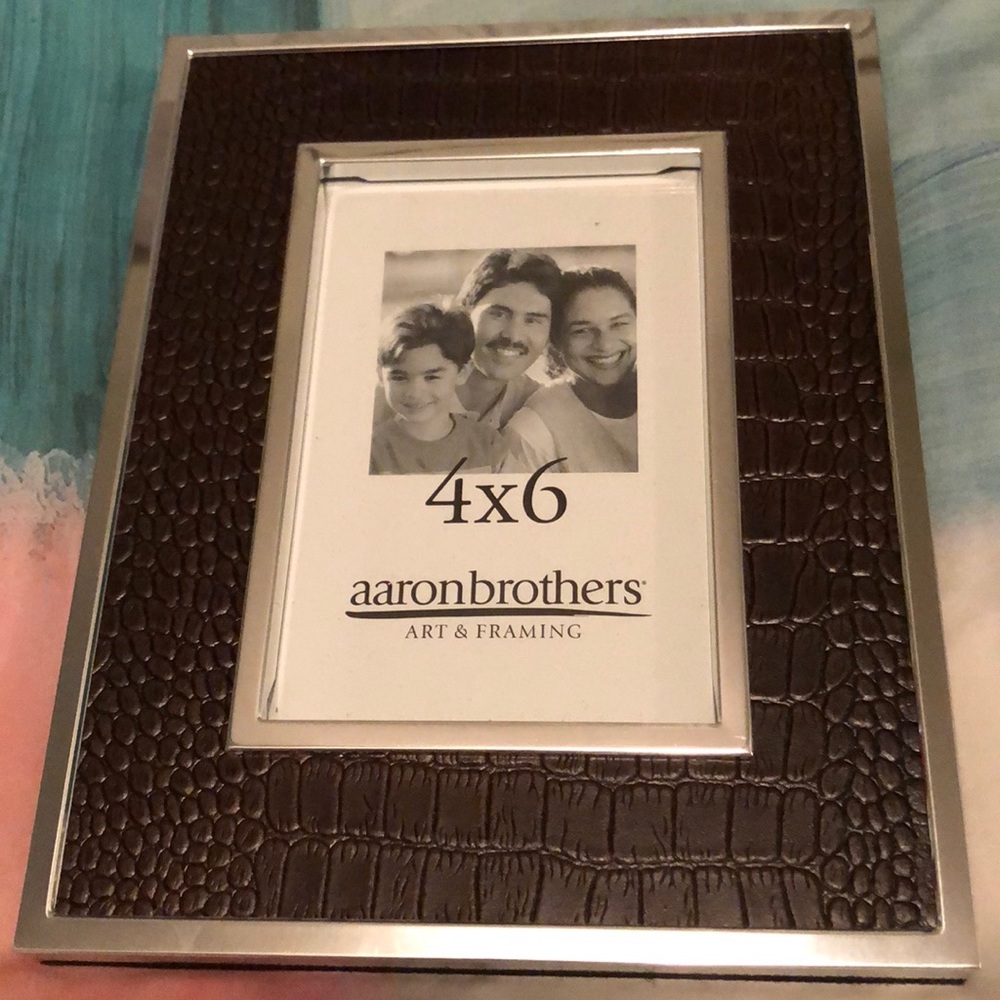 Aaron Brother 4 x6 frames NEW - Picture 3 of 4